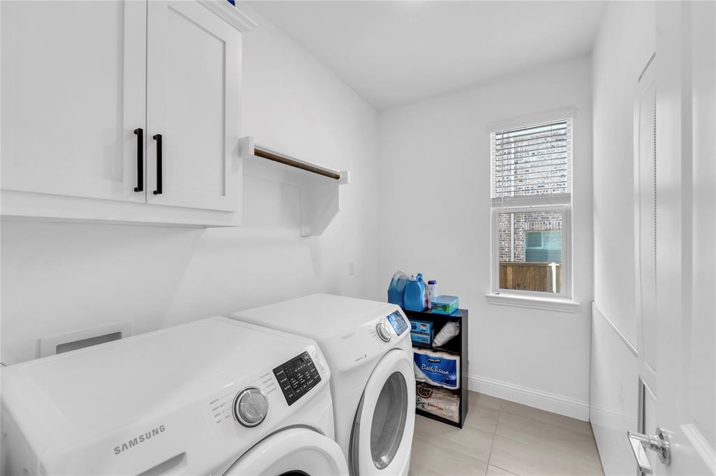 2218 Christopher Lane Euless, TX 76040 - Photo 23 of 28 a utility room with dryer and washer