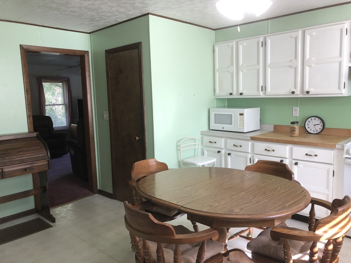 7968 South Sugar Island Road Chebanse, IL 60922 - Photo 20 of 39 a dining room with furniture and window