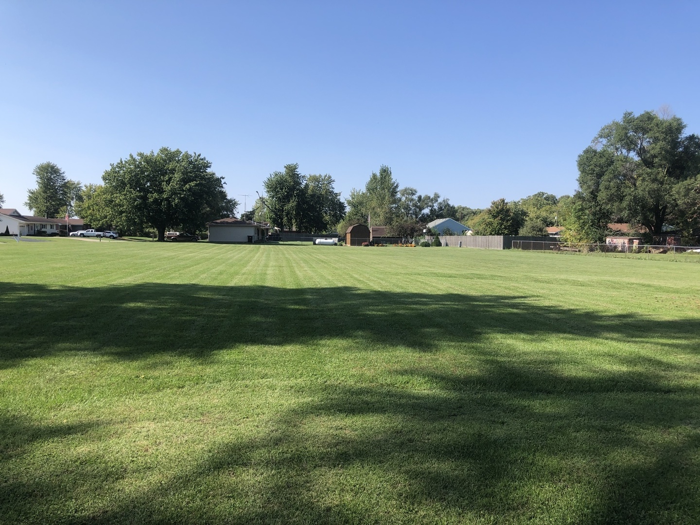 7968 South Sugar Island Road Chebanse, IL 60922 - Photo 7 of 39 a view of a grassy field with trees