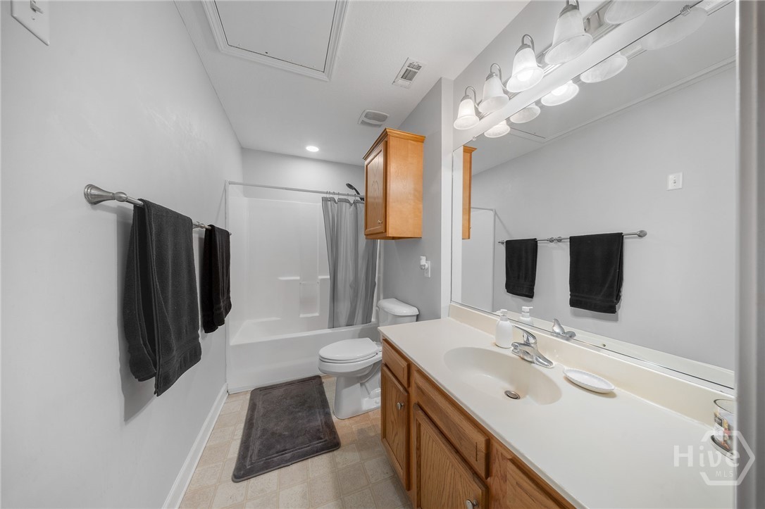 112 Karima Circle Rincon, GA 31326 - Photo 11 of 25 Main Bathroom