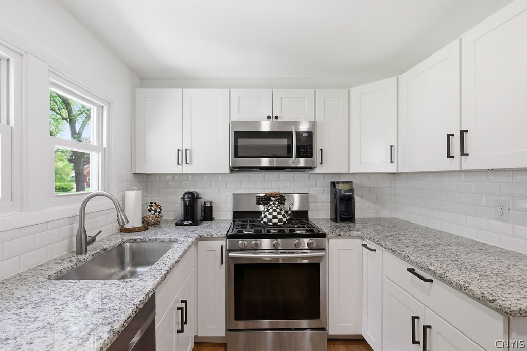 219 South Terry Road Syracuse, NY 13219 - Photo 14 of 40