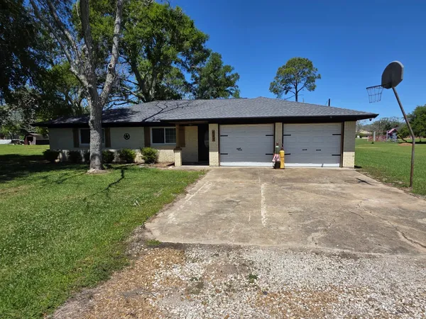 $249,900 | 622 County Road 903A, Brazoria, TX 77422