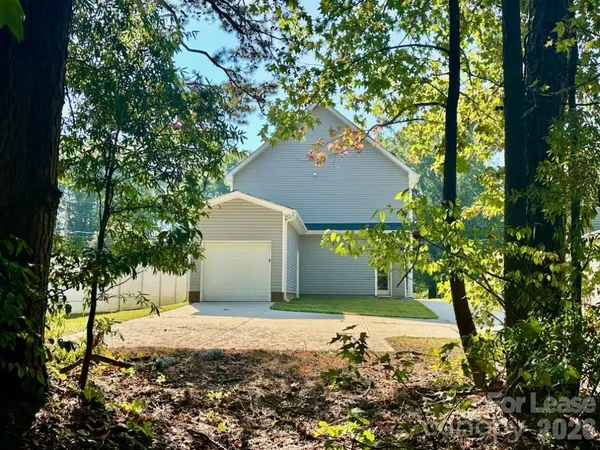$2,350 | 248 Mills Avenue, Troutman, NC 28166