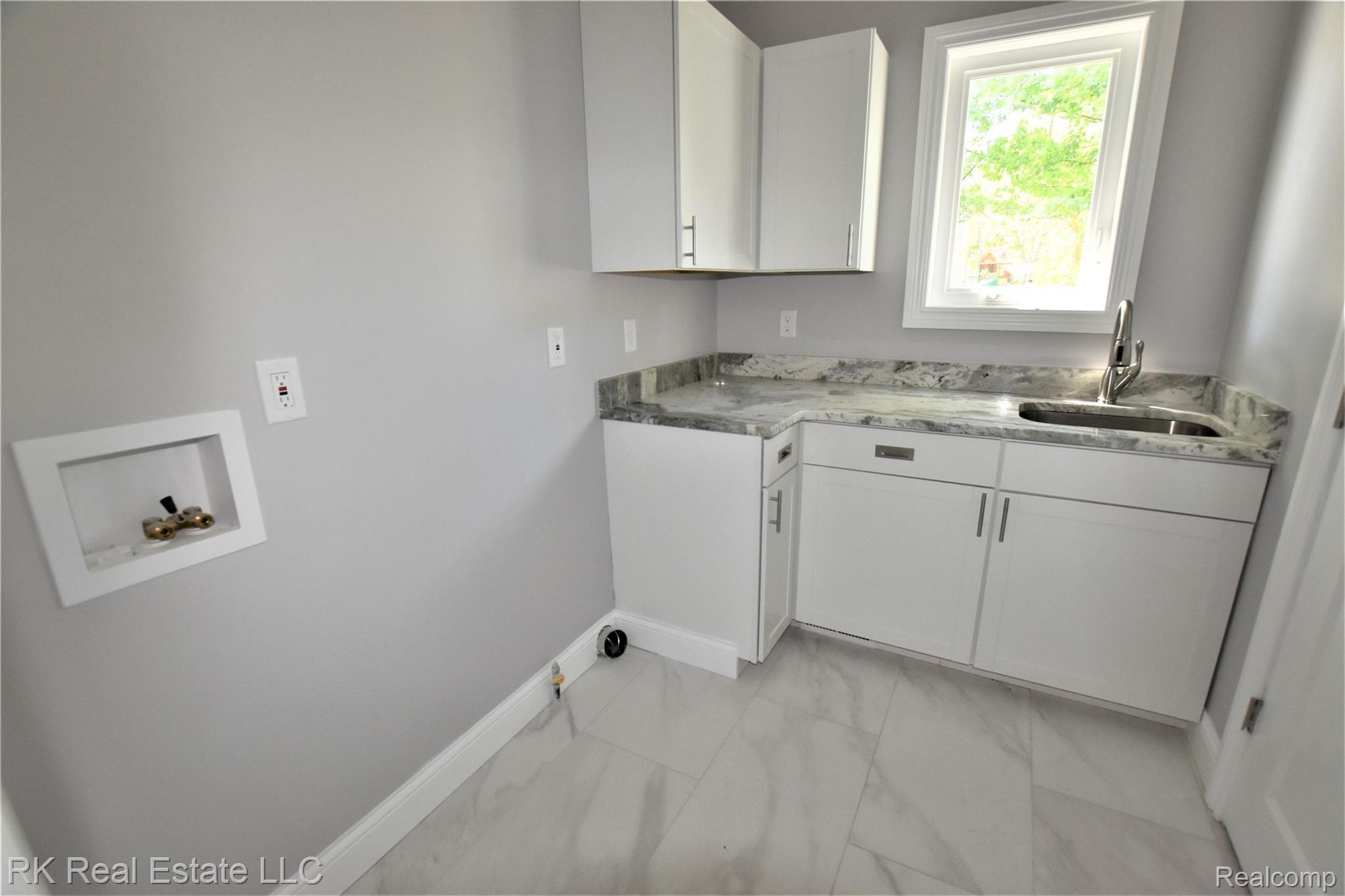 58635 Lind Road Washington, MI 48094 - Photo 18 of 23 DSC_0306.JPG