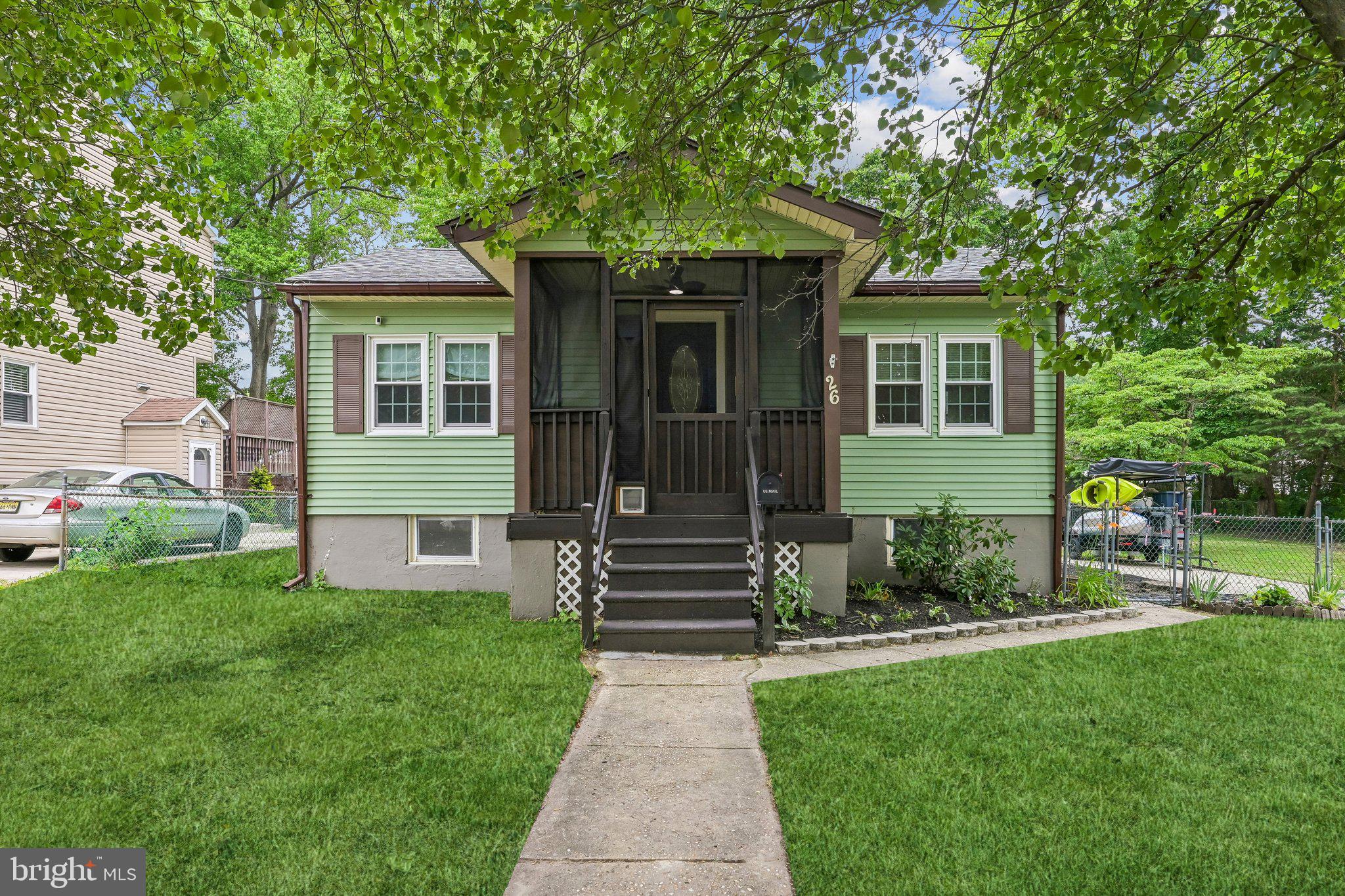 Welcome Home! Large Double Lot