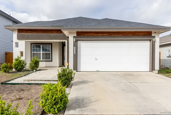$1,995 | 115 Katy Post, San Antonio, TX 78220