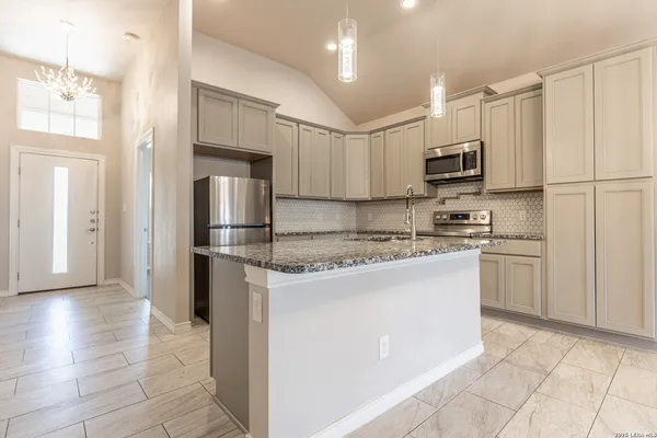 $1,995 | 115 Katy Post, San Antonio, TX 78220