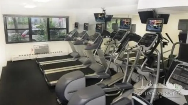 $3,450 | 330 East 46th Street, Unit 7G | Midtown East