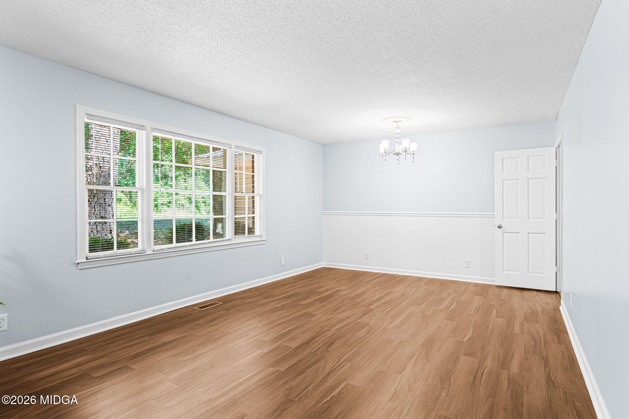 995 Roundtable Lane Macon, GA 31220 - Photo 6 of 39 6-web-or-mls-8