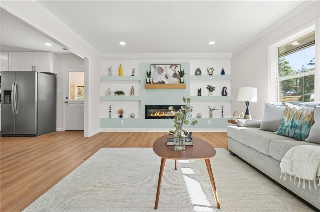 2645 Brandon Road Atlanta, GA 30337 - Photo 4 of 39