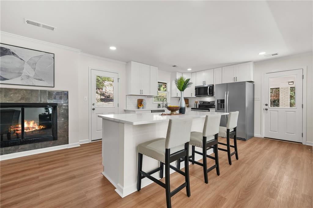 2645 Brandon Road Atlanta, GA 30337 - Photo 10 of 39