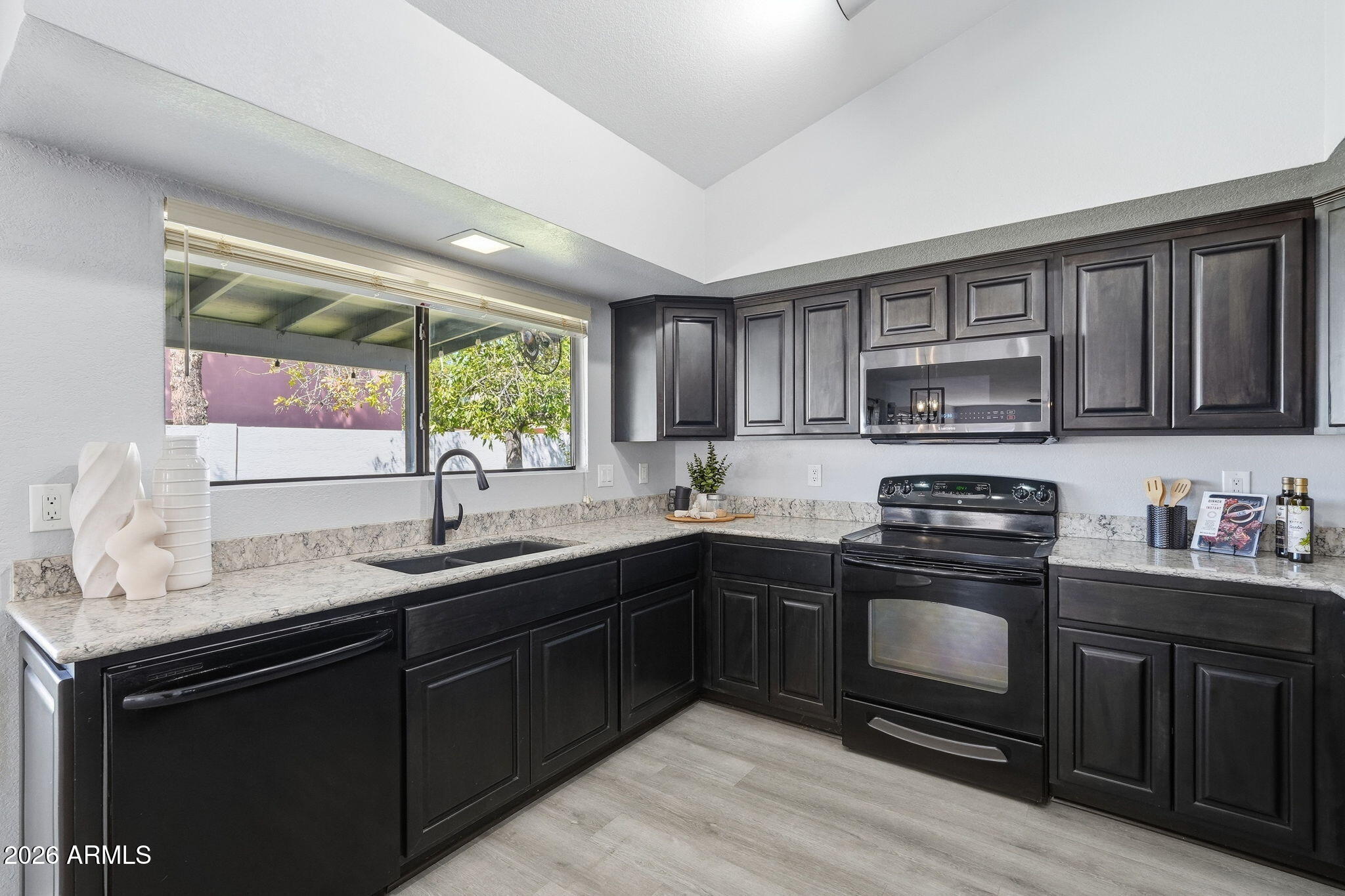 2336 North Roca Mesa, AZ 85213 - Photo 15 of 54 015_ListerPros