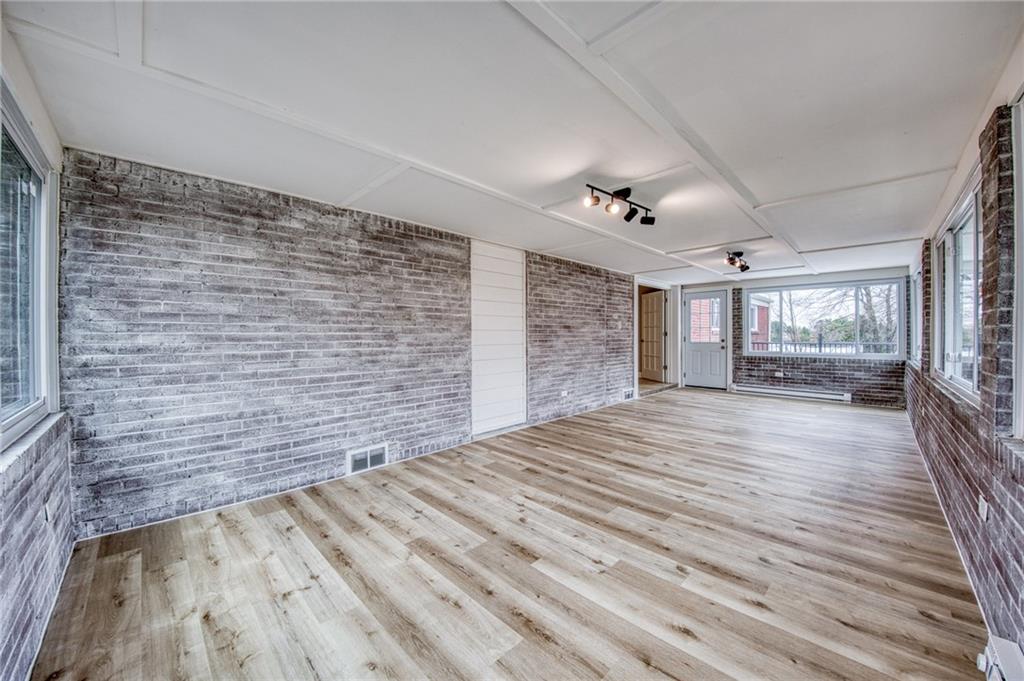 2158 Reis Run Road Pittsburgh, PA 15237 - Photo 31 of 50 a view of empty room with wooden floor