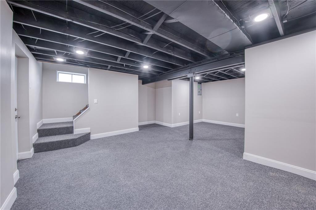 2158 Reis Run Road Pittsburgh, PA 15237 - Photo 40 of 50 a view of empty room
