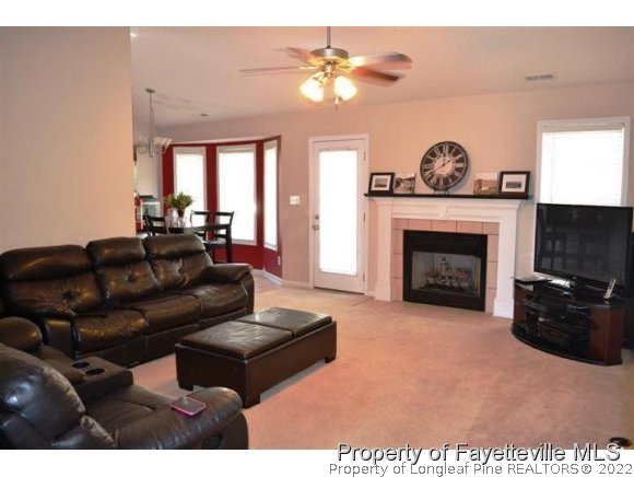 712 Bramblegate Road Hope Mills, NC 28348 - Photo 2 of 18 Gallery Image 2