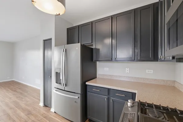 $2,400 | 1586 Millbrook Drive, Algonquin, IL 60102