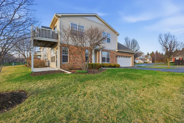 $2,400 | 1586 Millbrook Drive, Algonquin, IL 60102