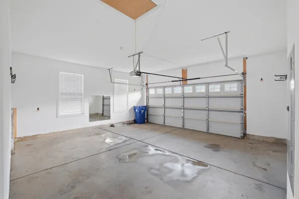 $2,400 | 1586 Millbrook Drive, Algonquin, IL 60102