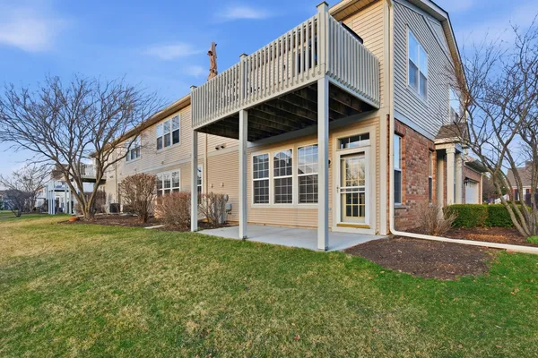 $2,400 | 1586 Millbrook Drive, Algonquin, IL 60102