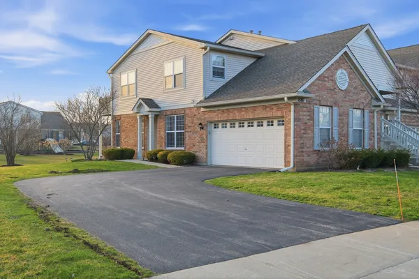 $2,400 | 1586 Millbrook Drive, Algonquin, IL 60102
