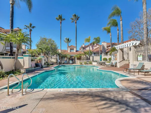 $765,000 | 645 Ivywood Lane, Unit E, Simi Valley, CA 93065
