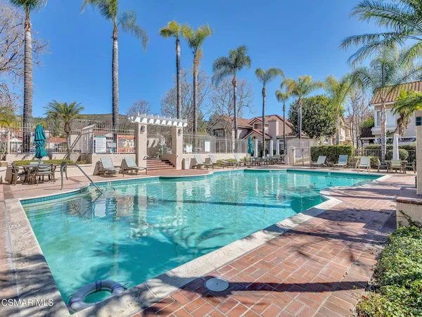 $765,000 | 645 Ivywood Lane, Unit E, Simi Valley, CA 93065