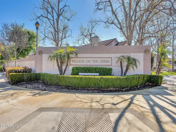 $765,000 | 645 Ivywood Lane, Unit E, Simi Valley, CA 93065