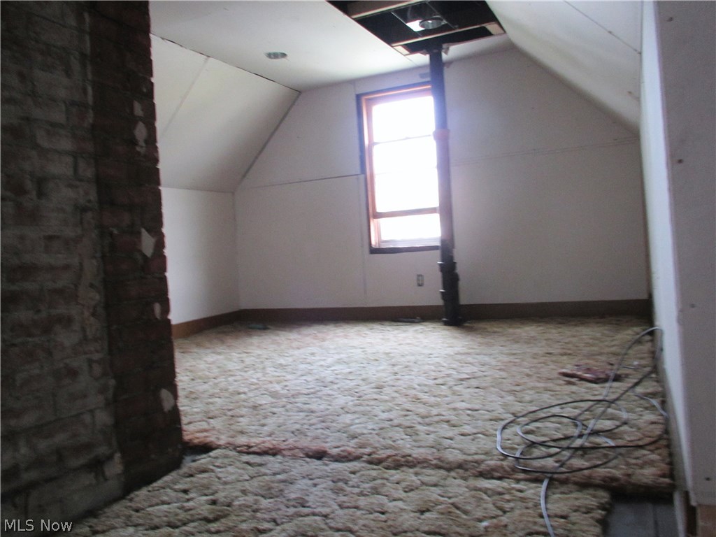 933 Nathaniel Road Cleveland, OH 44110 - Photo 16 of 17