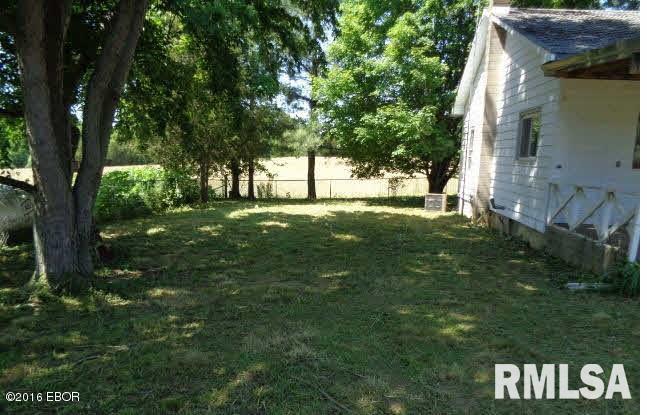 8445 Battleford Road Stonefort, IL 62987 - Photo 3 of 13