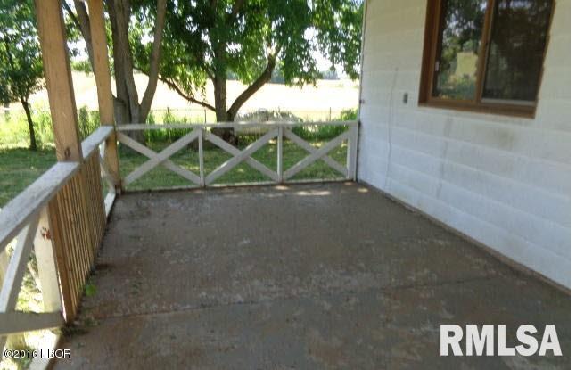 8445 Battleford Road Stonefort, IL 62987 - Photo 4 of 13