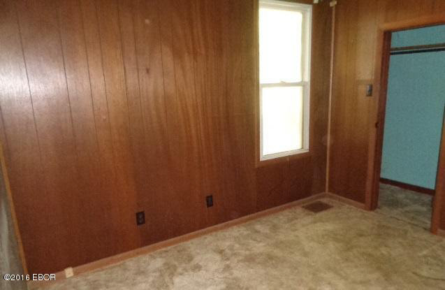 8445 Battleford Road Stonefort, IL 62987 - Photo 9 of 13