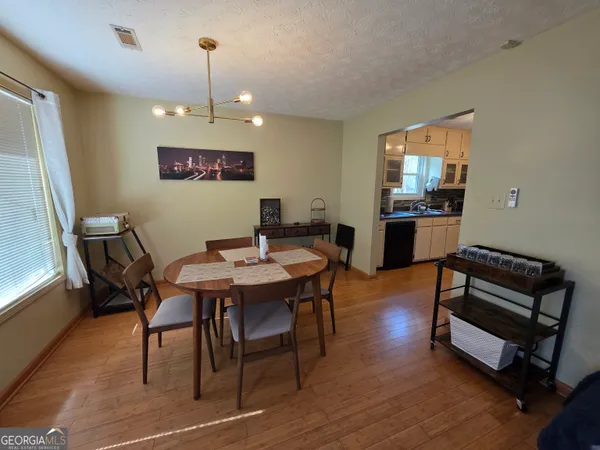 $2,300 | 520 Cornwallis Way, Fayetteville, GA 30214