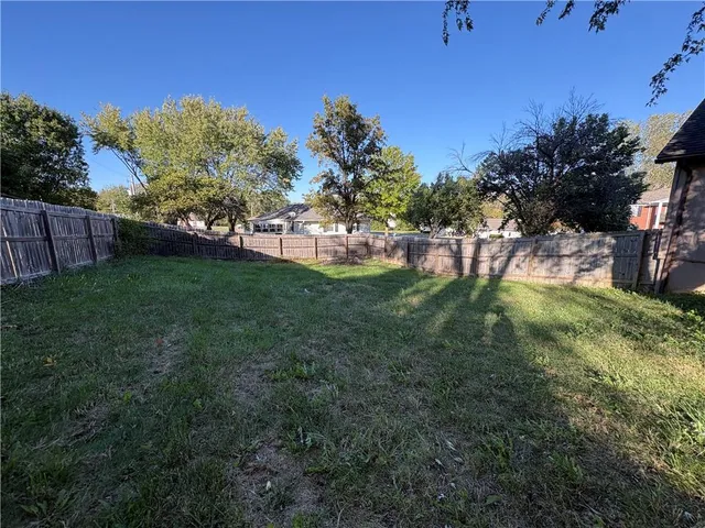 $199,500 | 1112 Fairway Drive, Richmond, MO 64085