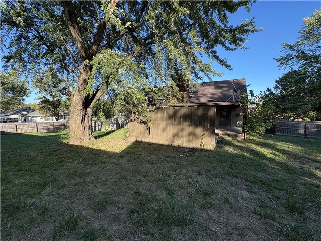 $199,500 | 1112 Fairway Drive, Richmond, MO 64085