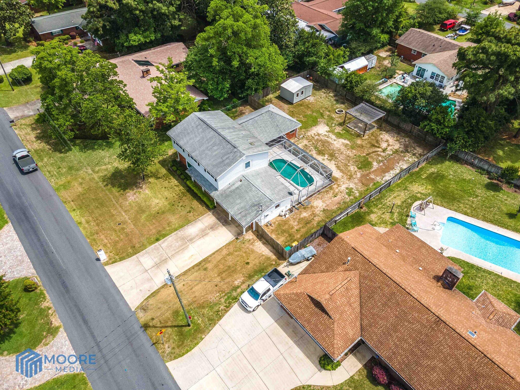 20 Maple Avenue Shalimar, FL 32579 - Photo 54 of 55 a view of yard from balcony