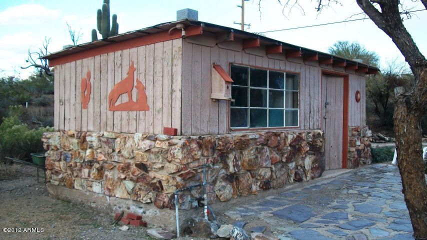3442 West Meander Road New River, AZ 85087 - Photo 8 of 29 Out Building with electric