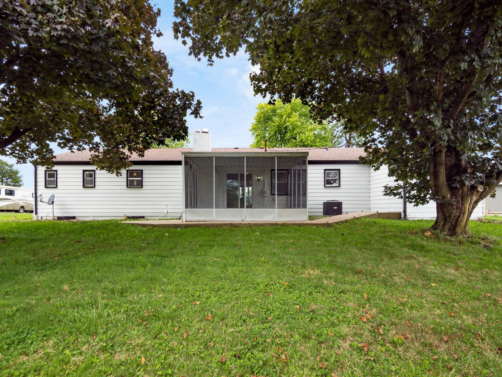 6489 Renner Road Columbus, OH 43228 - Photo 29 of 30 046_e07bd54_A 6489 Renner 122