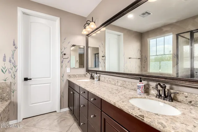 $617,500 | 3843 East Gideon Way, Gilbert, AZ 85296