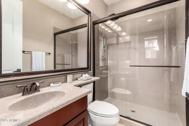 $617,500 | 3843 East Gideon Way, Gilbert, AZ 85296