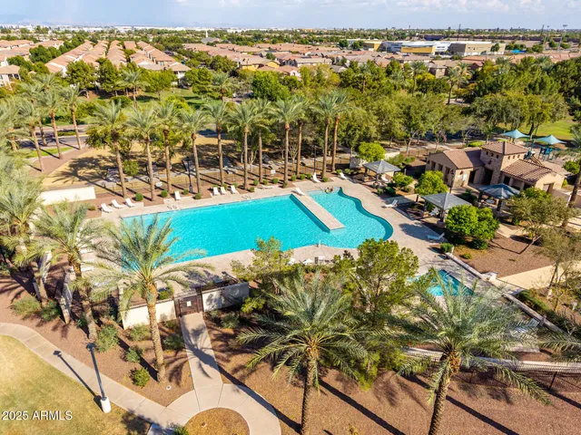 $617,500 | 3843 East Gideon Way, Gilbert, AZ 85296