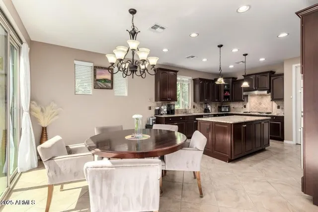 $617,500 | 3843 East Gideon Way, Gilbert, AZ 85296