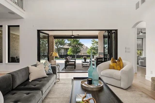 $3,500,000 | 320 West Highland Street, Southlake, TX 76092