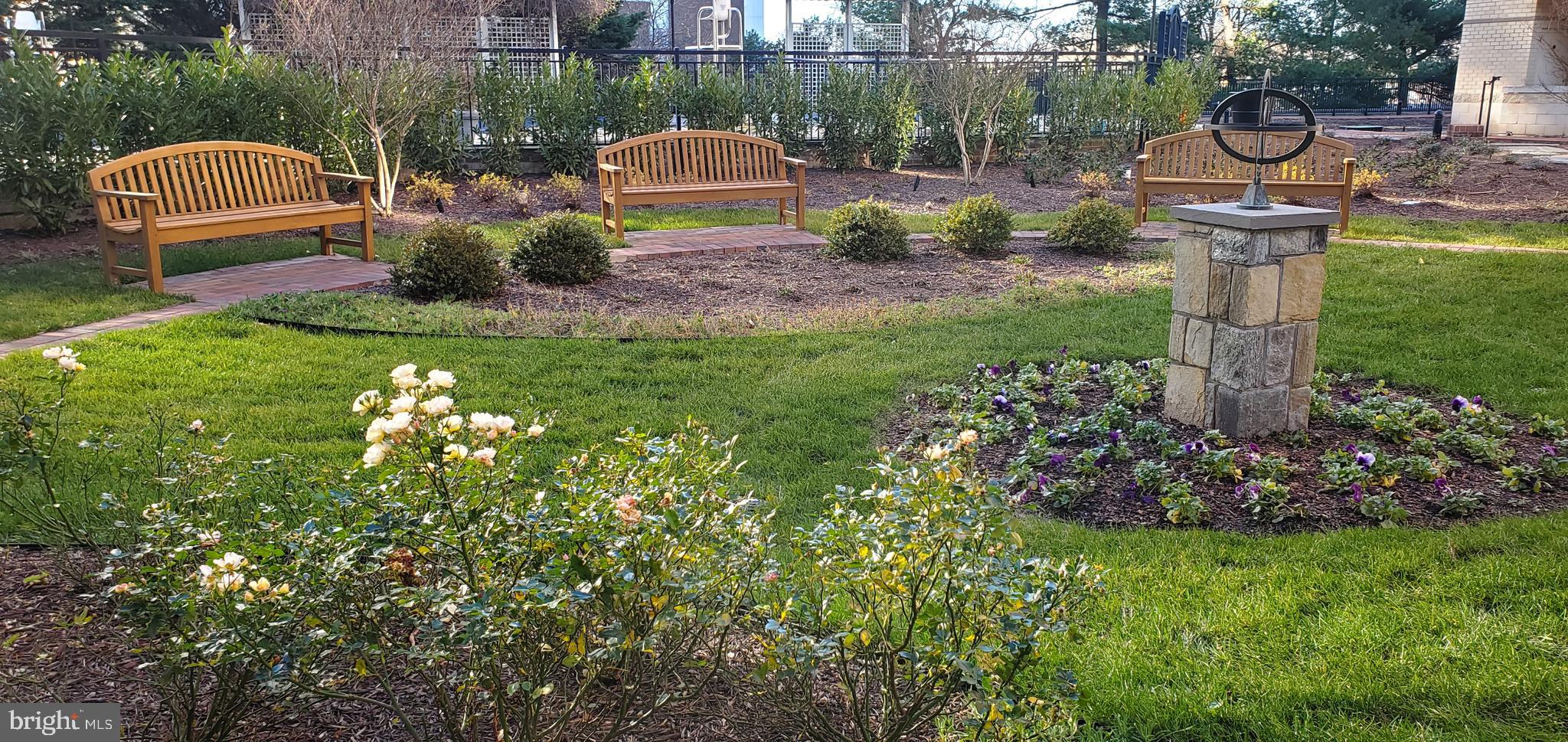 11710 Old Georgetown Road, Unit 1421 North Bethesda, MD 20852 - Photo 16 of 17 Out door sitting area