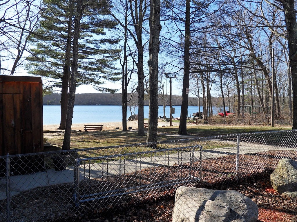 27 Richie Road Douglas, MA 01516 - Photo 18 of 19 Gallery Image 18