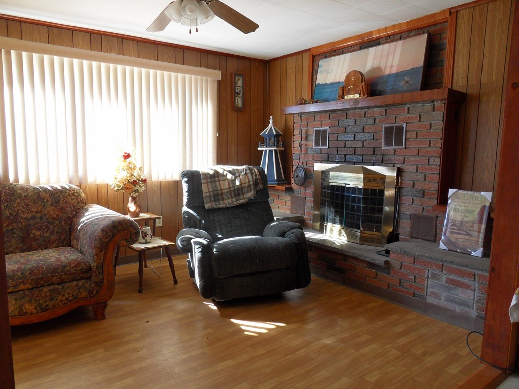 27 Richie Road Douglas, MA 01516 - Photo 9 of 19 Gallery Image 9