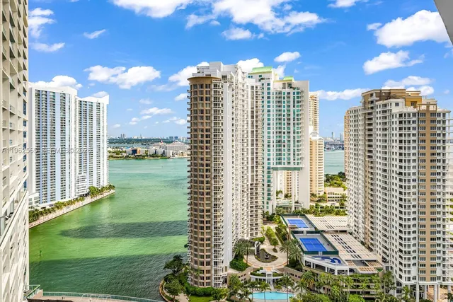 $3,350 | 495 Brickell Avenue, Unit 2606, Miami, FL 33131