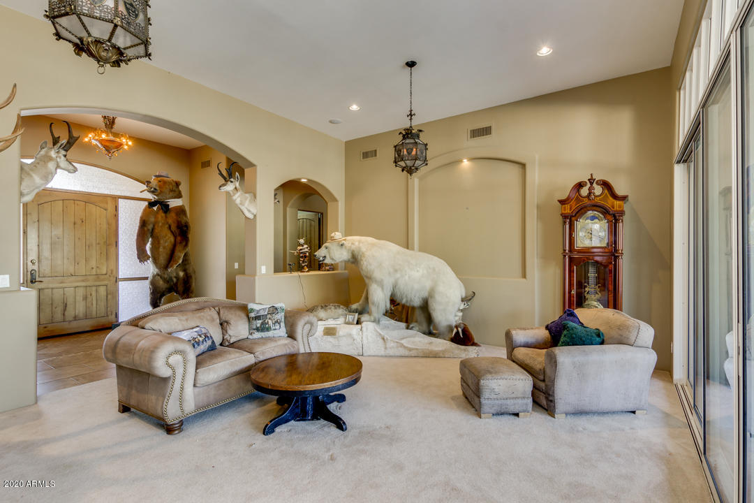 3306 West Cloud Road Phoenix, AZ 85086 - Photo 11 of 61 11-Cloud
