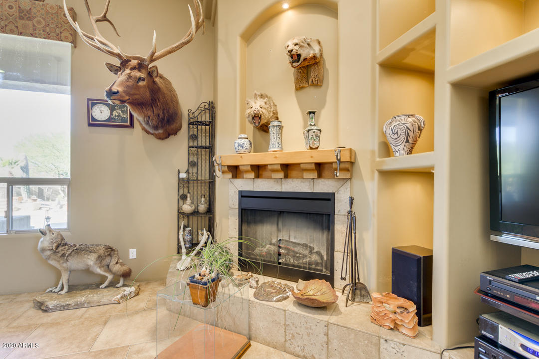 3306 West Cloud Road Phoenix, AZ 85086 - Photo 19 of 61 19-Cloud
