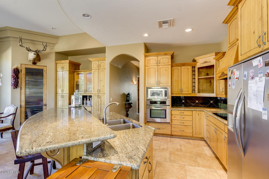 3306 West Cloud Road Phoenix, AZ 85086 - Photo 23 of 61 23-Cloud