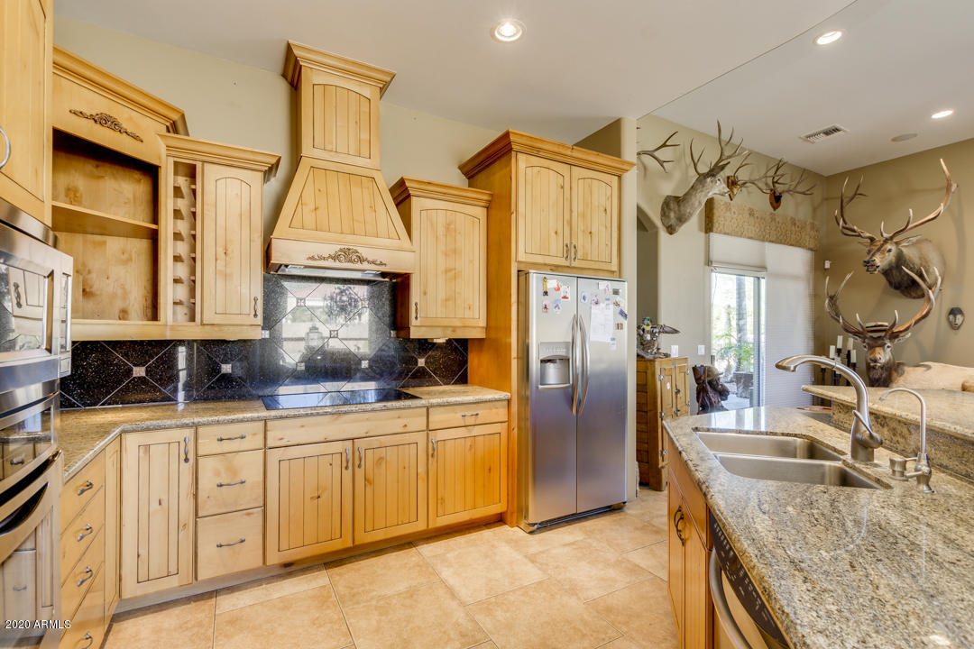 3306 West Cloud Road Phoenix, AZ 85086 - Photo 27 of 61 27-Cloud
